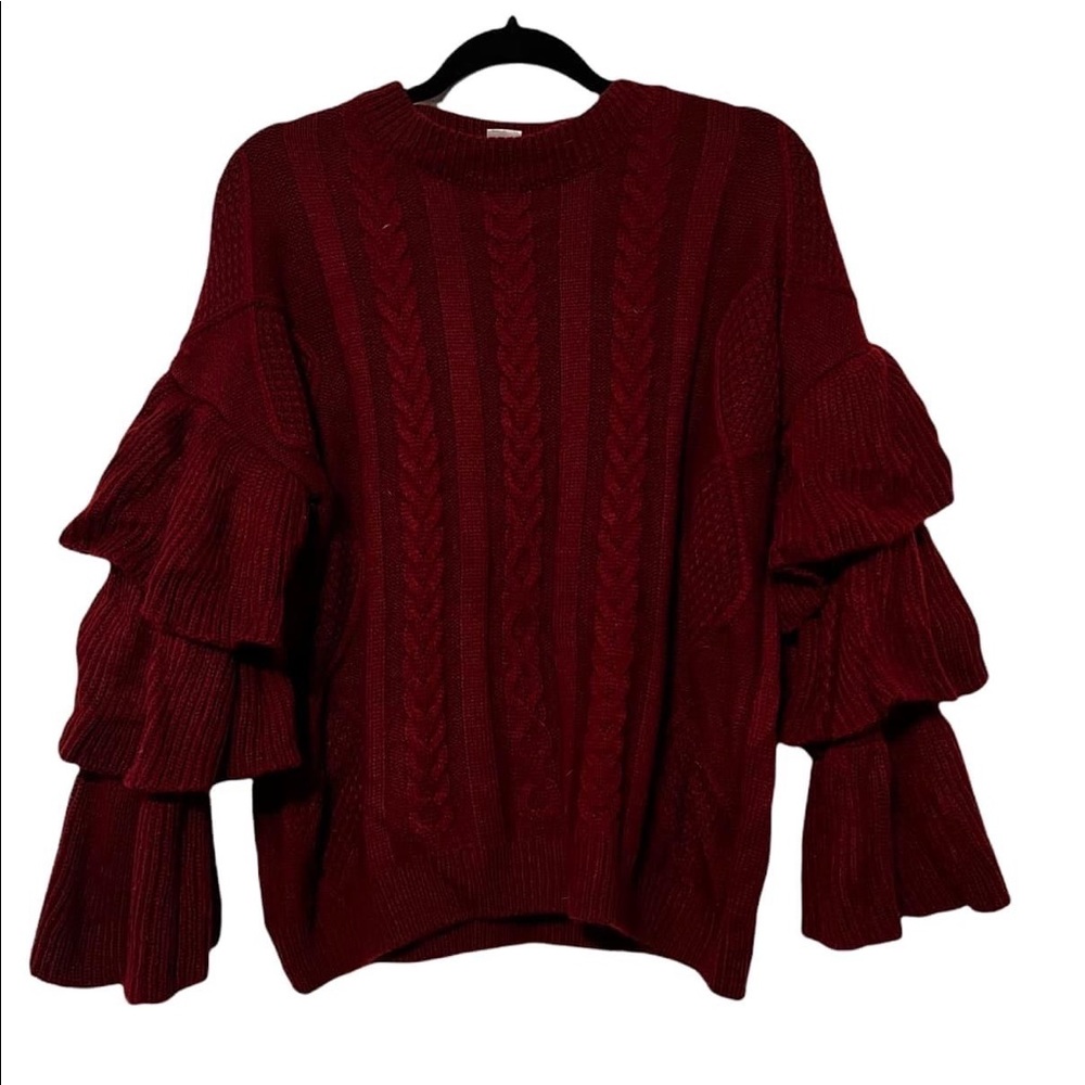 Dani-Rae & Company Boutique- Thick Burgundy sweater with detail never worn